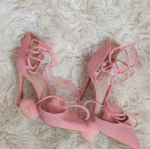 🌸SHOES 🌸 - Picture 2 of 4